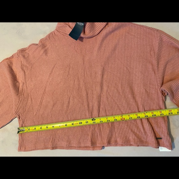 NWT Hollister Crop Turtle Neck Long Sleeve - Picture 4 of 6